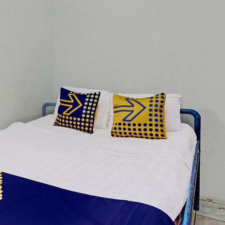 Spot On 92336 Hotel Sukowati Surakarta  Luaran gambar