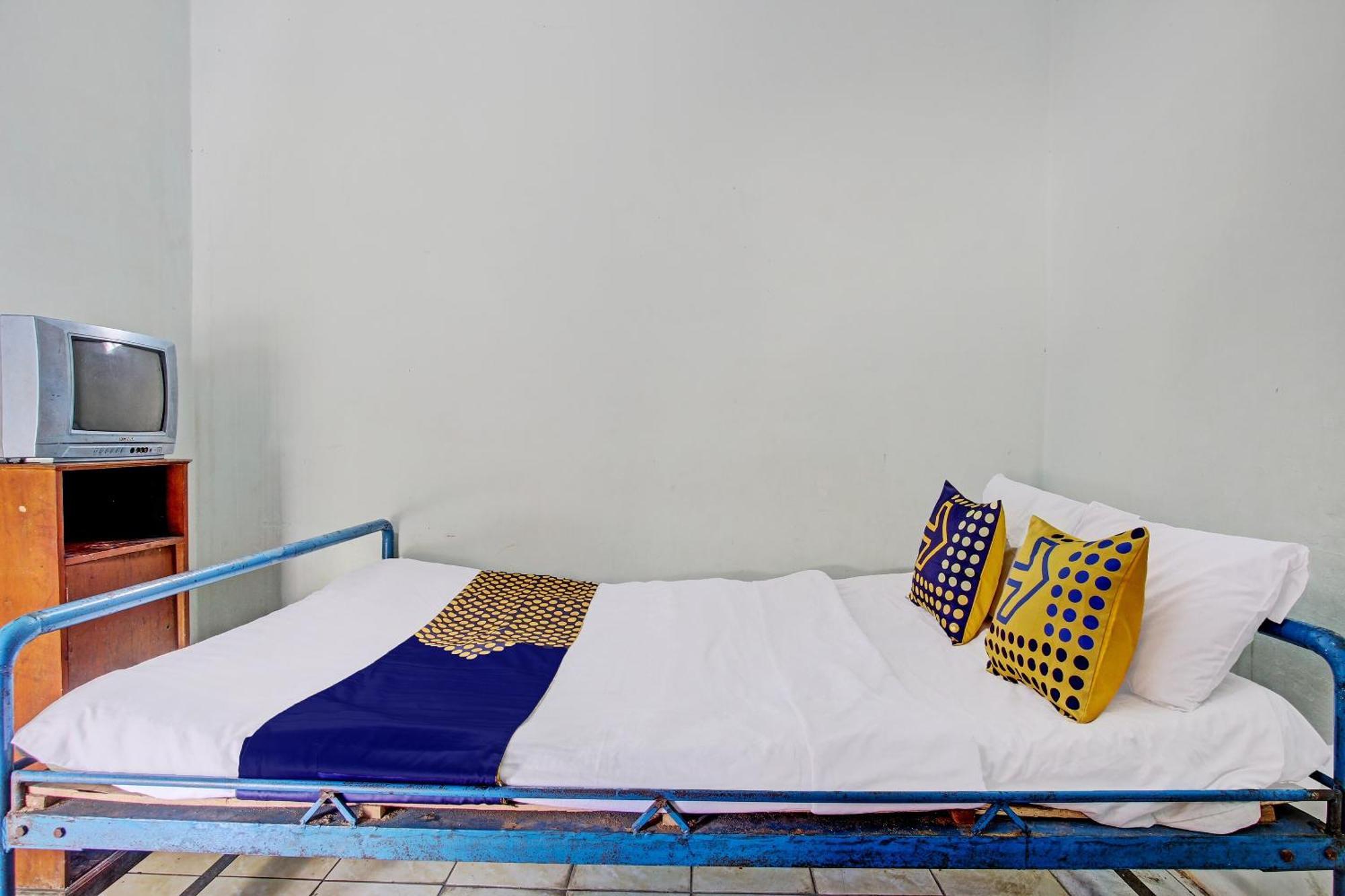 Spot On 92336 Hotel Sukowati Surakarta  Luaran gambar