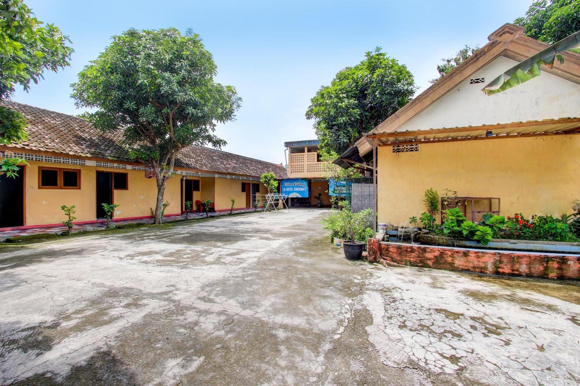 Spot On 92336 Hotel Sukowati Surakarta  Luaran gambar